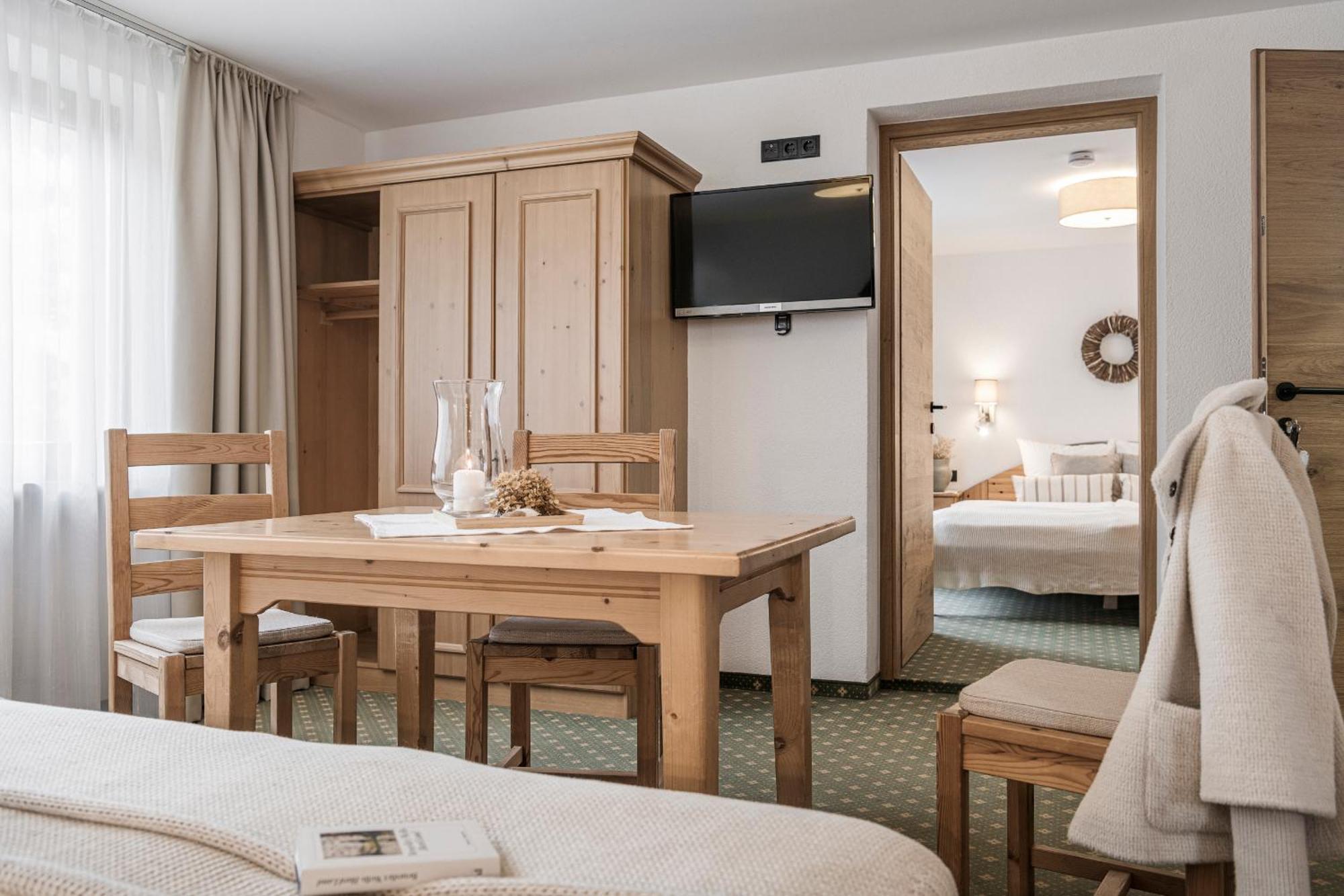 Restaurant Gaestehaus Wiesenheim أوديرنز المظهر الخارجي الصورة