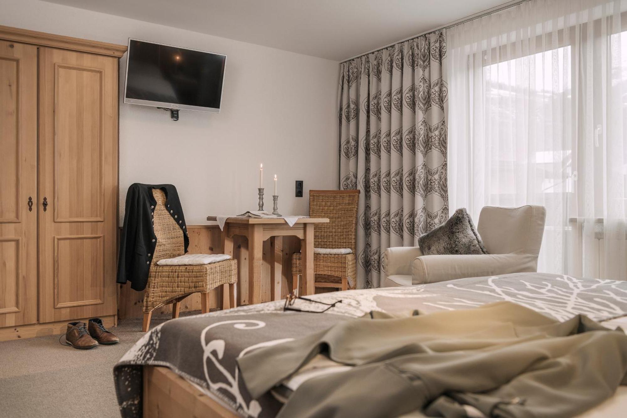 Restaurant Gaestehaus Wiesenheim أوديرنز المظهر الخارجي الصورة