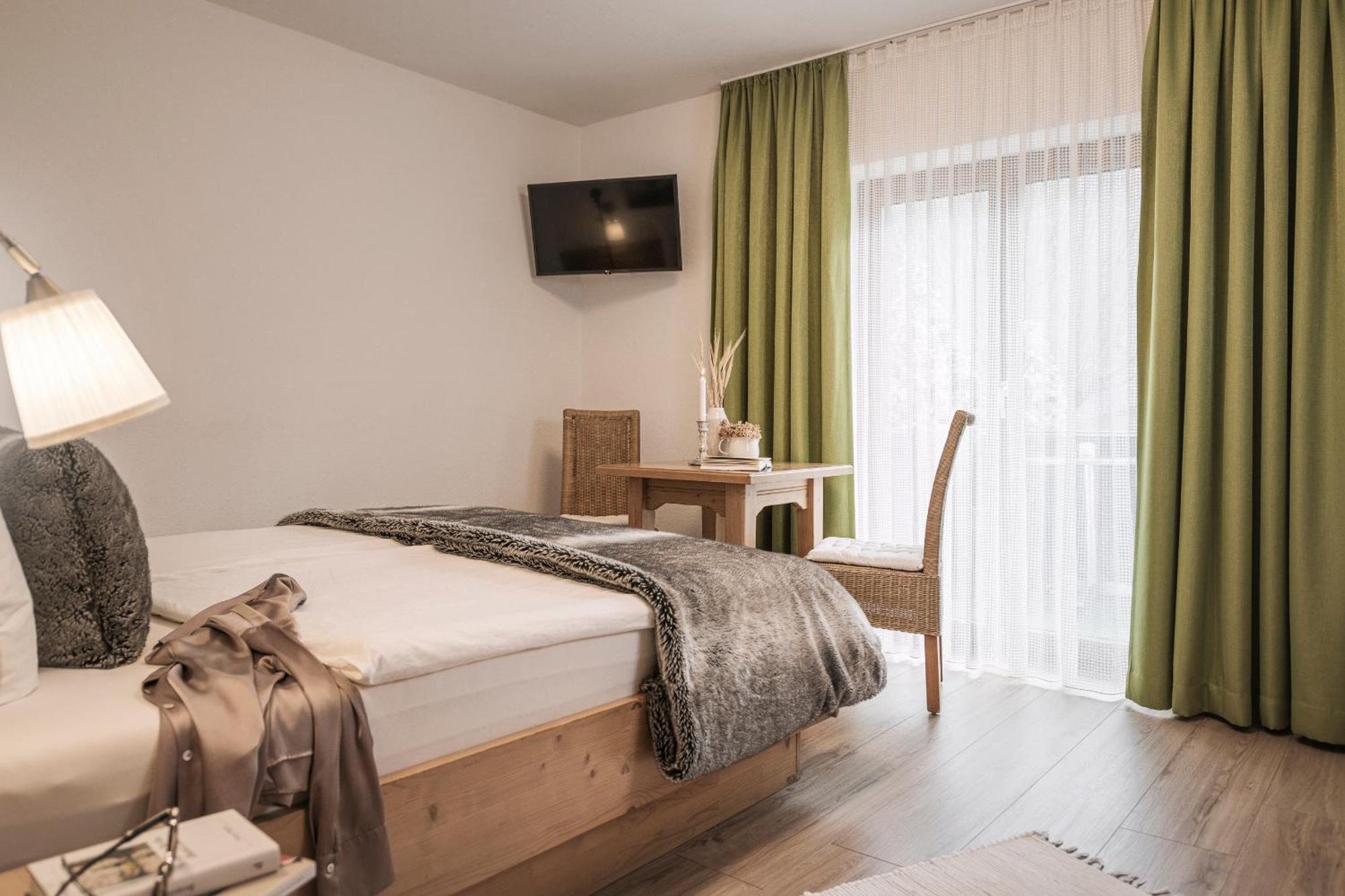 Restaurant Gaestehaus Wiesenheim أوديرنز المظهر الخارجي الصورة